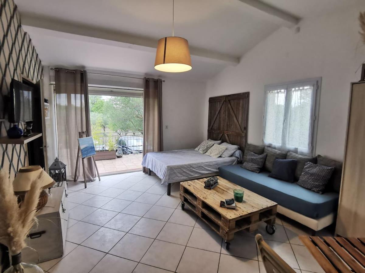 Chambre Nature Le Thoronet Exteriör bild
